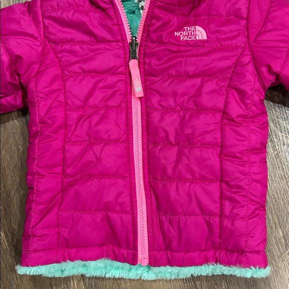 The North Face Reversible Hood Puffer Fluffy Fuzzy Jacket Coat Toddler Fushia - Picture 5 of 16